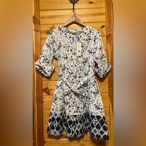 NWT Beautiful Kaktus Tie Waist Front Pleated Shirt Dress Size Medium
